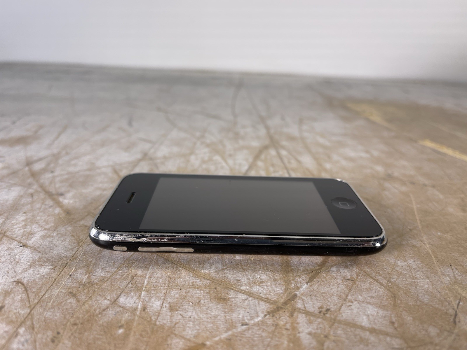 APPLE IPHONE 3GS (A1303/BLACK) – 8GB – AT&T