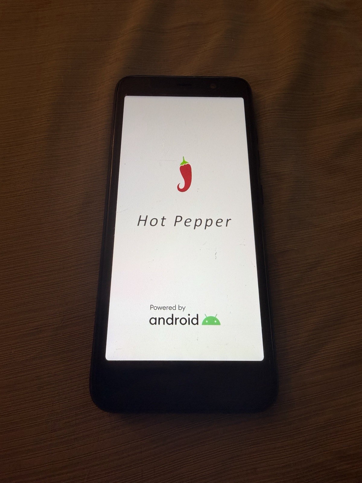Unknown Carrier Hot Pepper Serrano 3 4G LTE Android Smart Camera Cell Phone