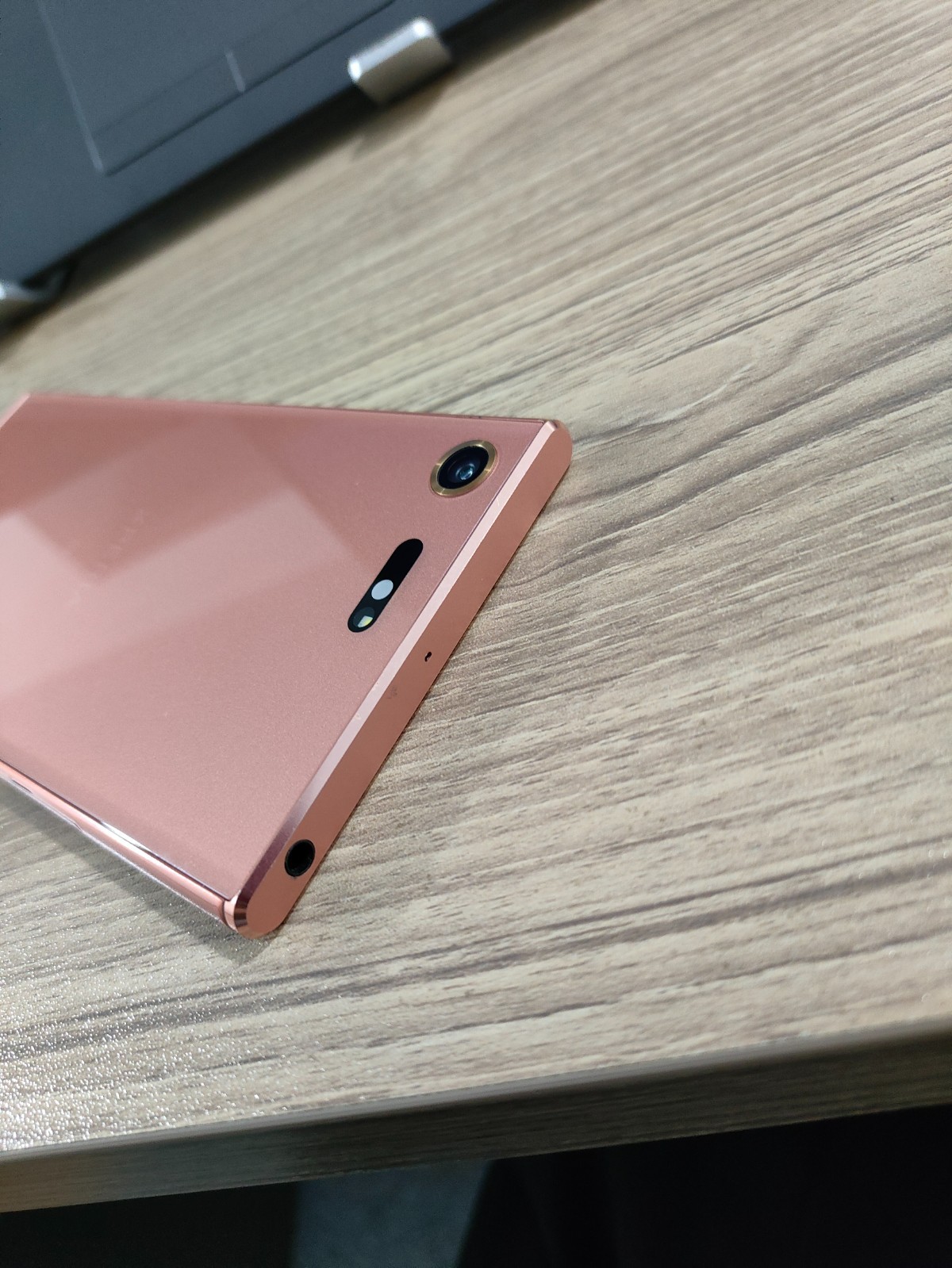 Sony Xperia XZ Premium G8141 G8142 64GB 4G Unlocked Global Smartphone