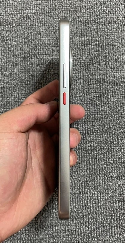 Meizu Lucky 08 5G 6.78″ 108MP Snapdragon 7s Gen 2 High quality camera phone