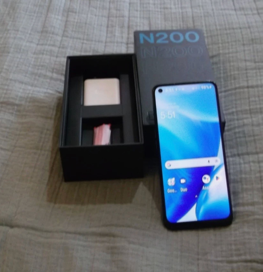 OnePlus Nord N200 5G Android Phone Unlocked (Any Carrier) MINT CONDITION