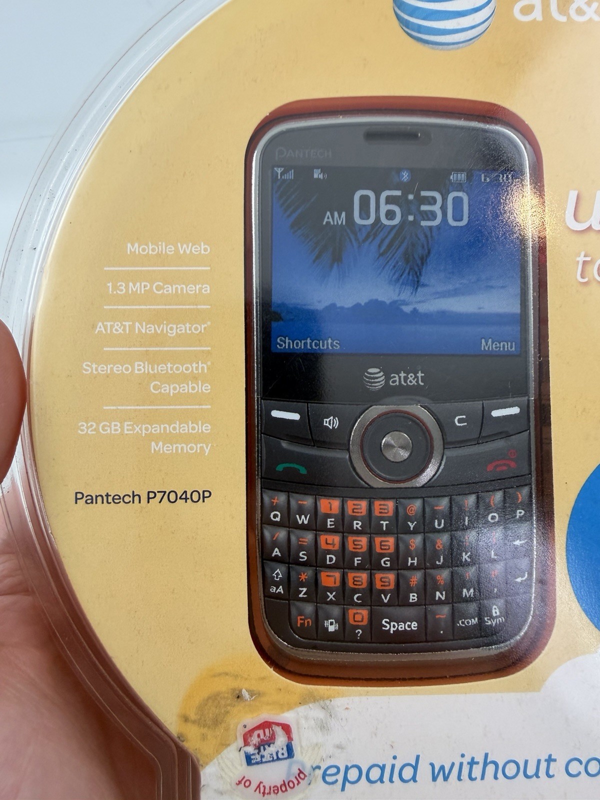 Pantech P7040P AT&T Cellphone New Sealed New in Box Go Phone 1.3 MP Camera 32 GB