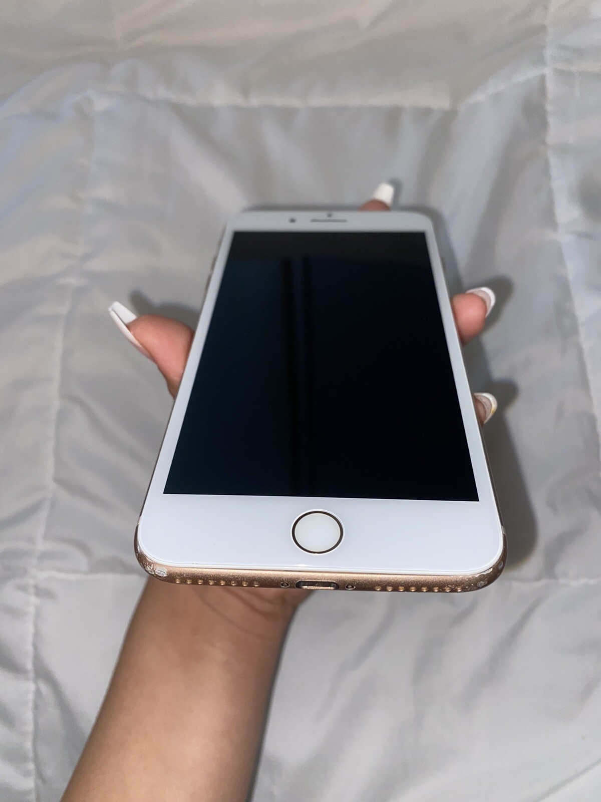 Apple iPhone 8 Plus – 64GB – Gold (T-Mobile) A1897 (GSM)