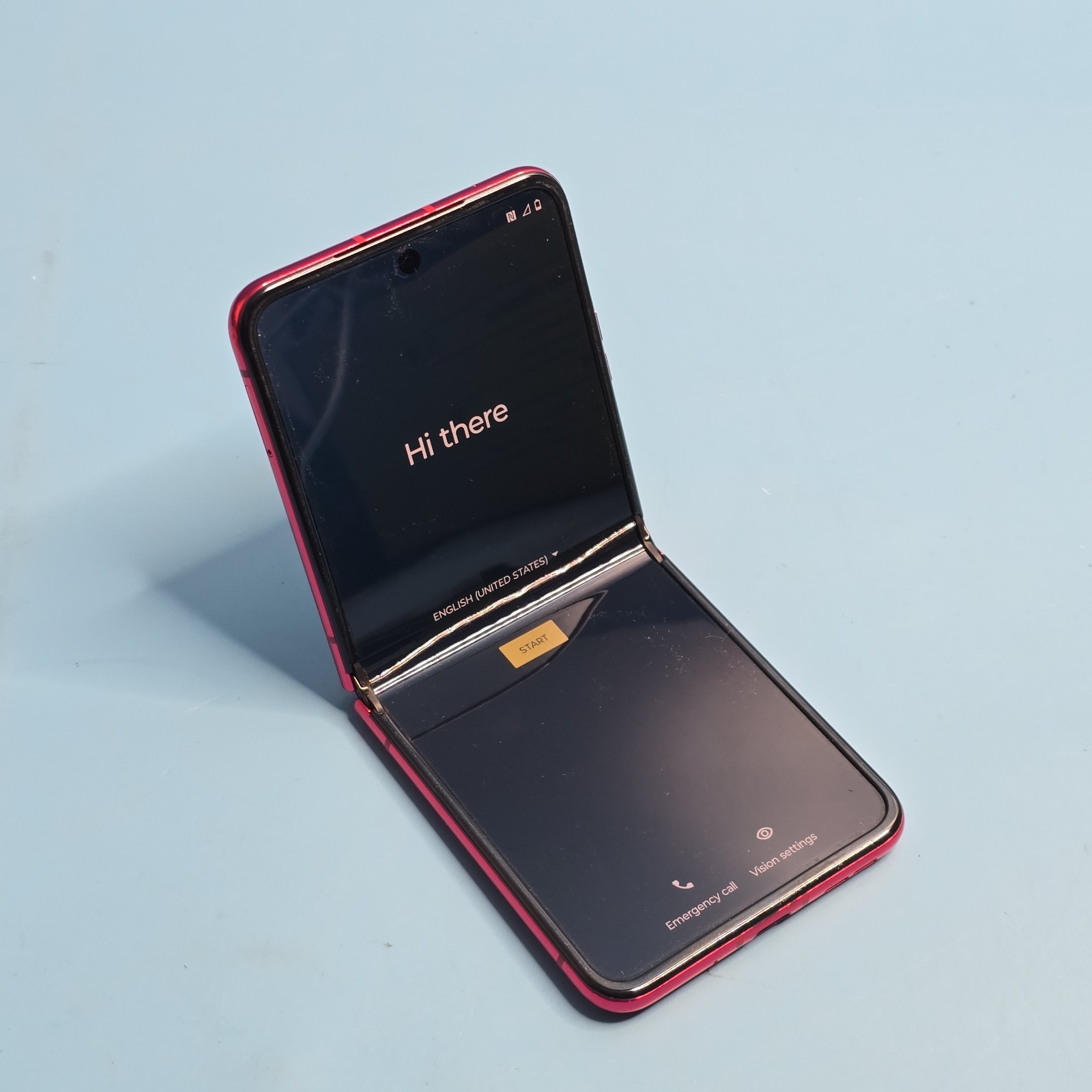 Motorola Razr Plus (2023) – Unlocked – Viva Magenta – 256GB –