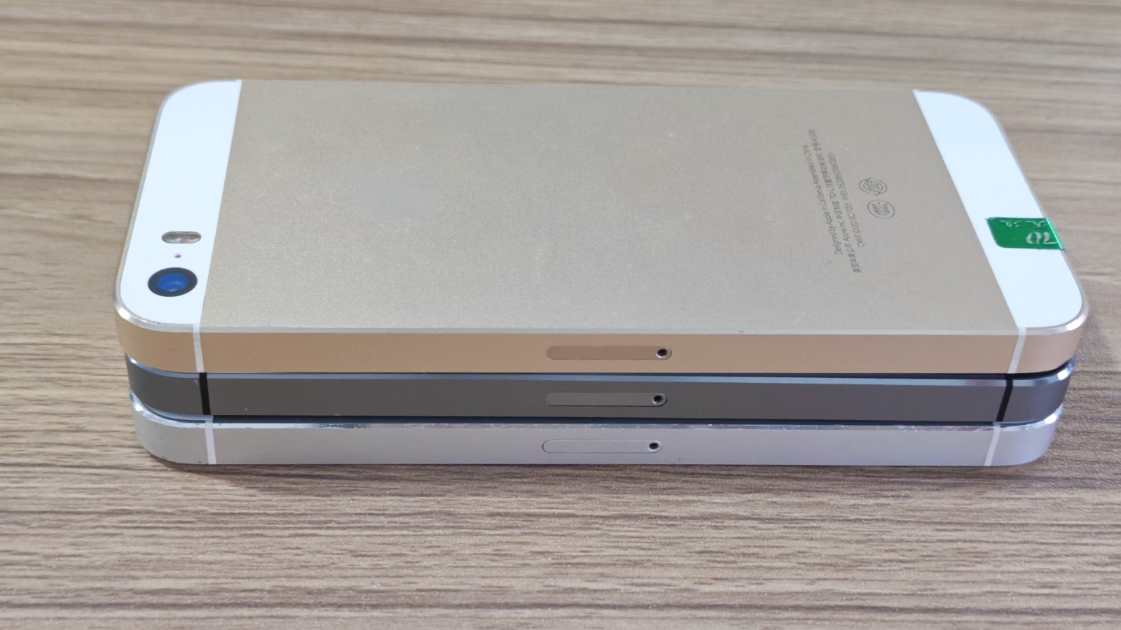 Apple iPhone 5s Unlockd 16GB 32GB 64GB iOS 12 Silver Gold Black With Accessories
