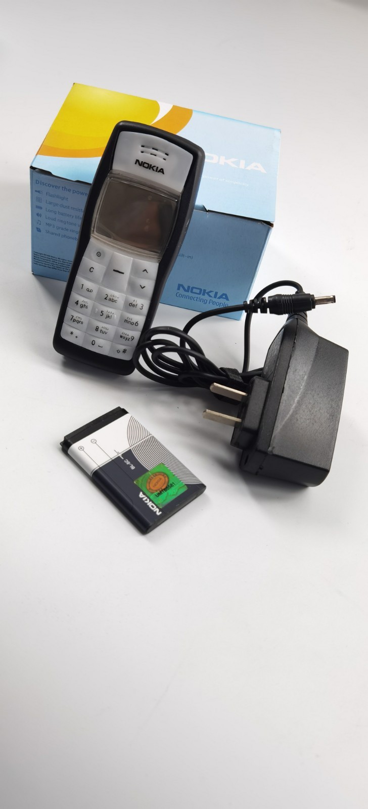Nokia 1100 Unlocked 2G GSM 900/1800MHz Mobile Phone Color Random