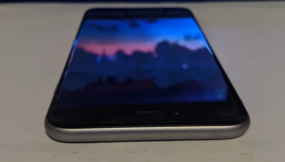 Apple iPhone 6 Plus 128GB(A1522) Space Gray (AT&T) Fully Functional – See Below