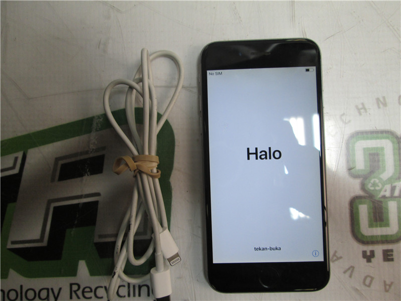 Apple iPhone 6 A1549 Smartphone A8 1GB RAM 16GB Space Gray Verizon Unlocked