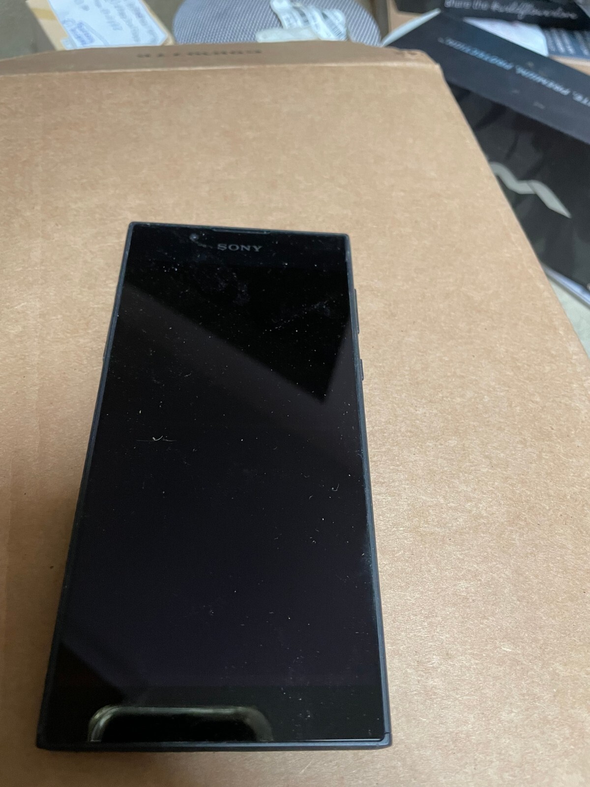 Sony Xperia L1 – 16 GB – Black (Unlocked) (BROKEN) UNTESTED AS IS
