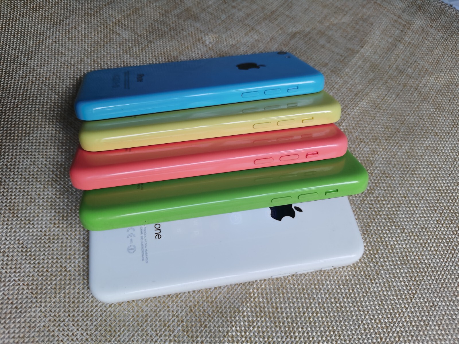 Tested , Very Good , Apple iPhone 5c 8GB/16GB/32G (Unlocked) A1532 (CDMA + GSM)