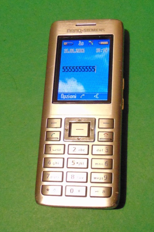 CELLPHONE – BENQ – SIEMENS S68 – WORKING + BOX, CD-MANUAL
