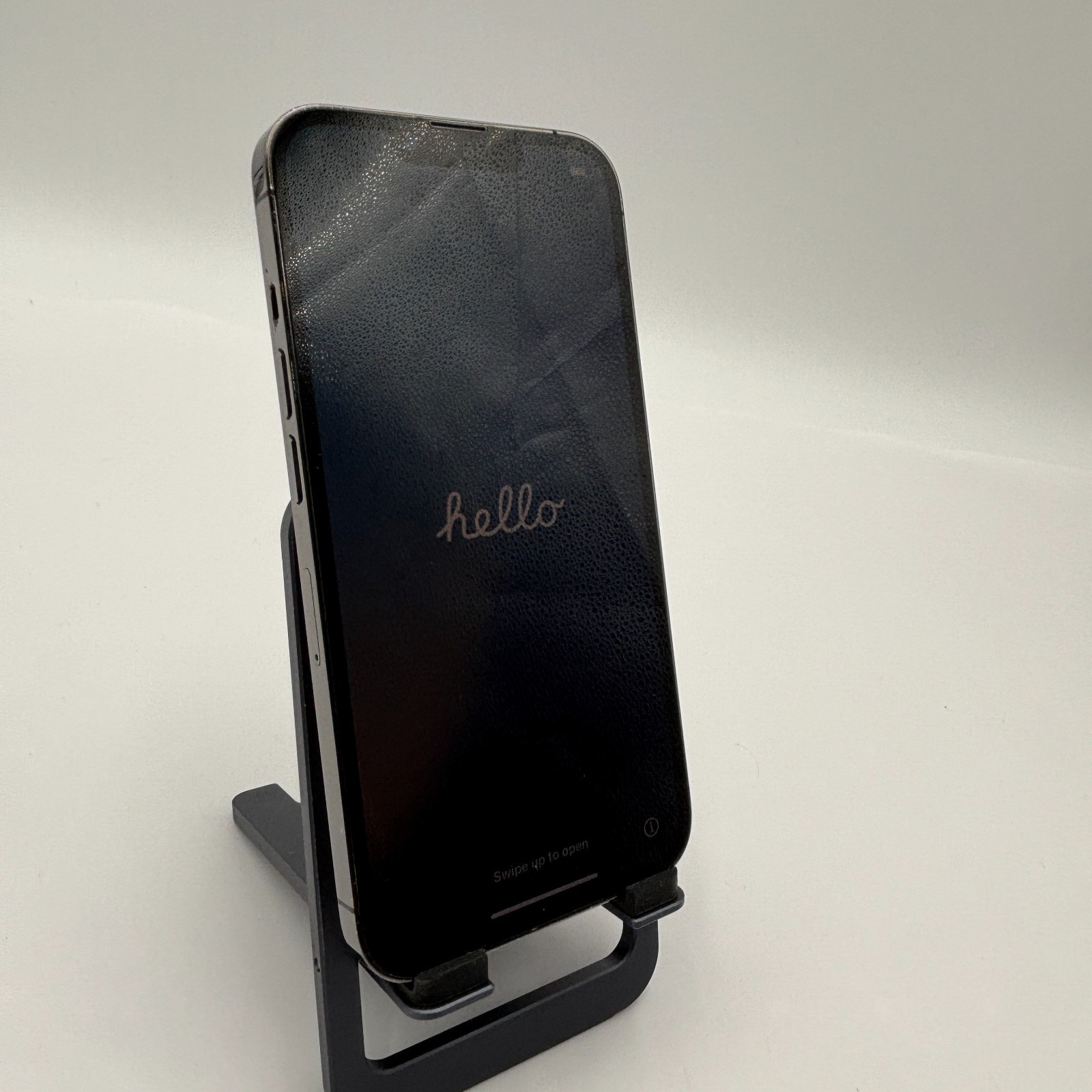 Apple iPhone 13 Pro 128GB Graphite Unlocked Cracked Back FOR PARTS Read