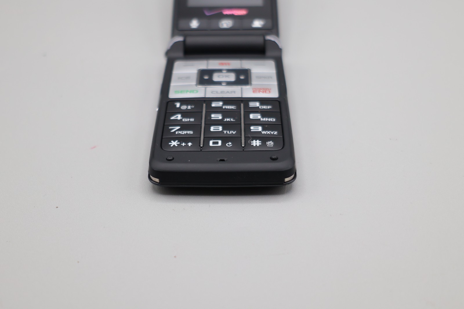 Samsung Haven SCH-U320 – Charcoal Gray ( Verizon ) No Camera Flip Phone Untested
