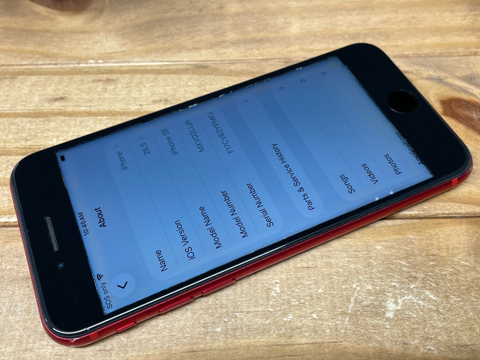 Apple iPhone SE 2nd Gen – RED – 256 GB (Unlocked) A2275 – Works – Bad Screen