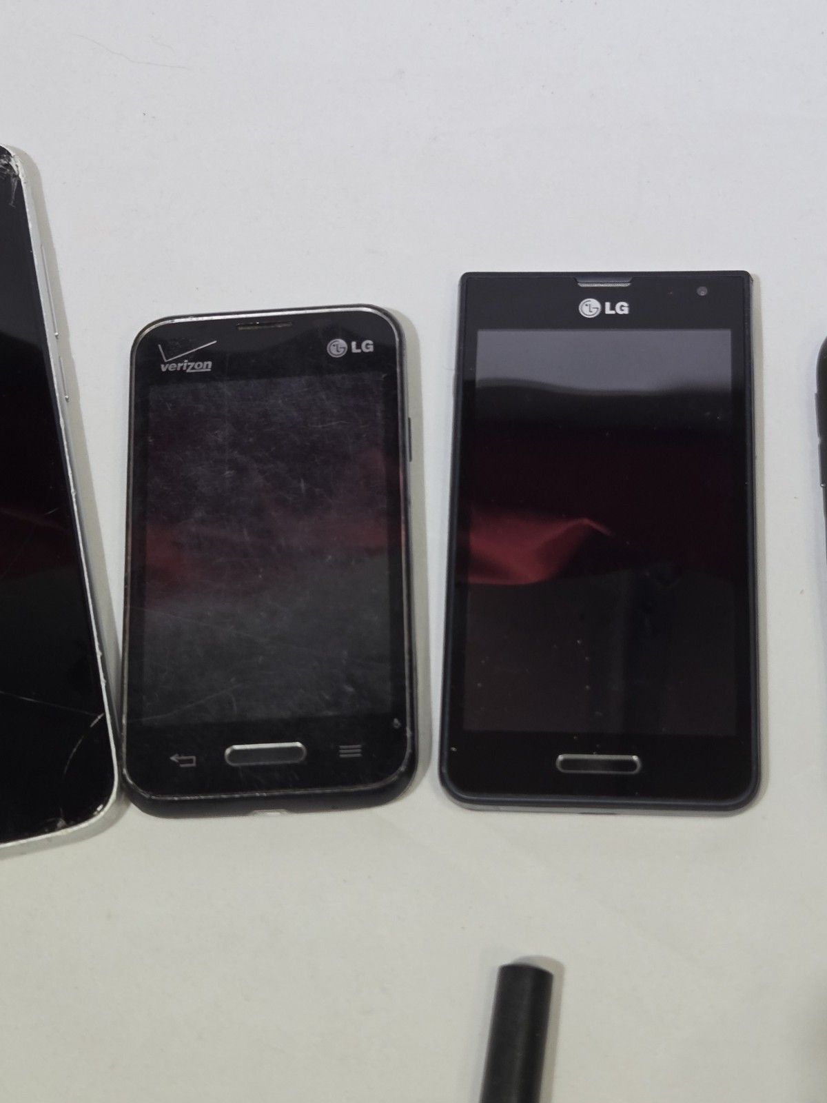 Lot of 9 Mixed Cell Phones & Accessories LG Samsung Ericsson – For Parts