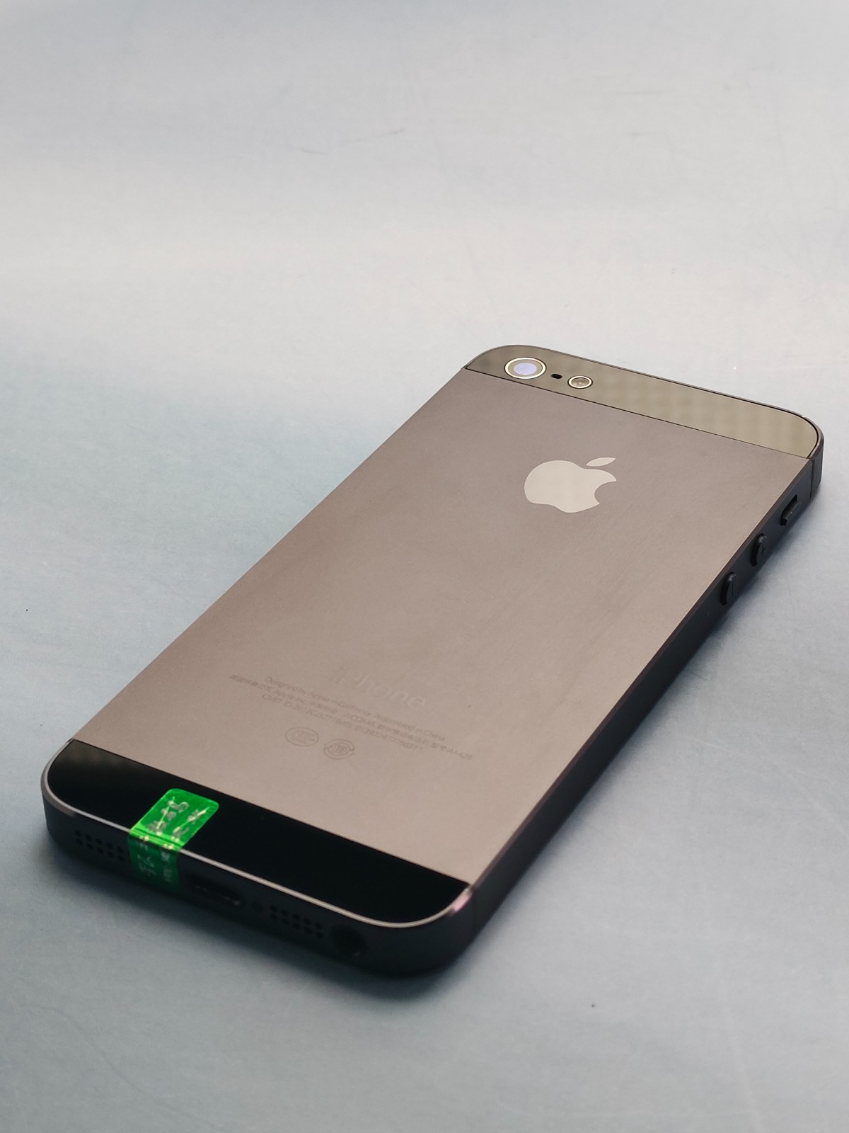 Apple iPhone 5/5s 16-32-64GB Factory UNLOCKED(any carrier) Very GOOD