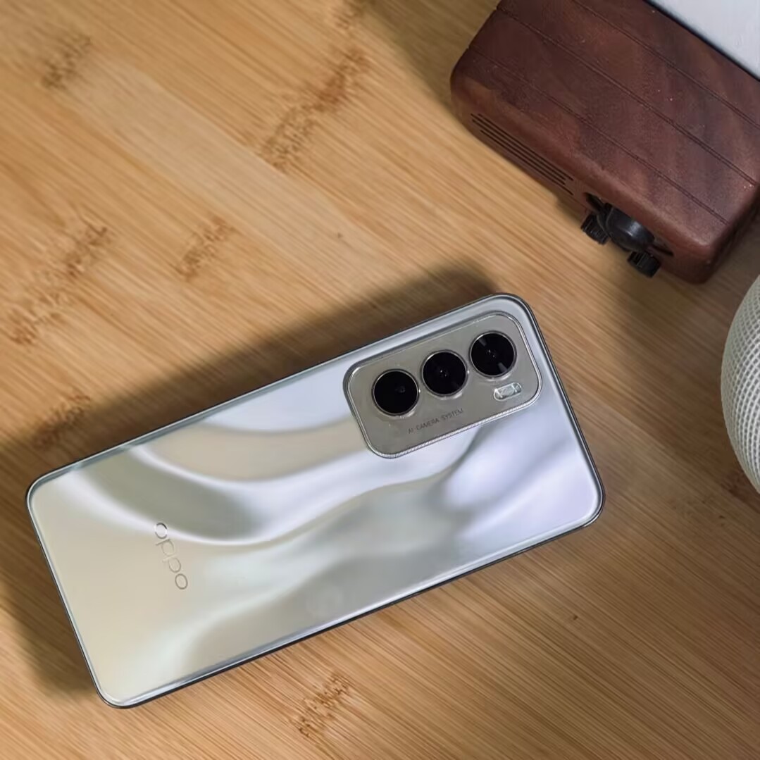 Oppo Reno12 5G 6.7″ 50MP Android 14 Google Mediatek Dimensity 7300 Energy