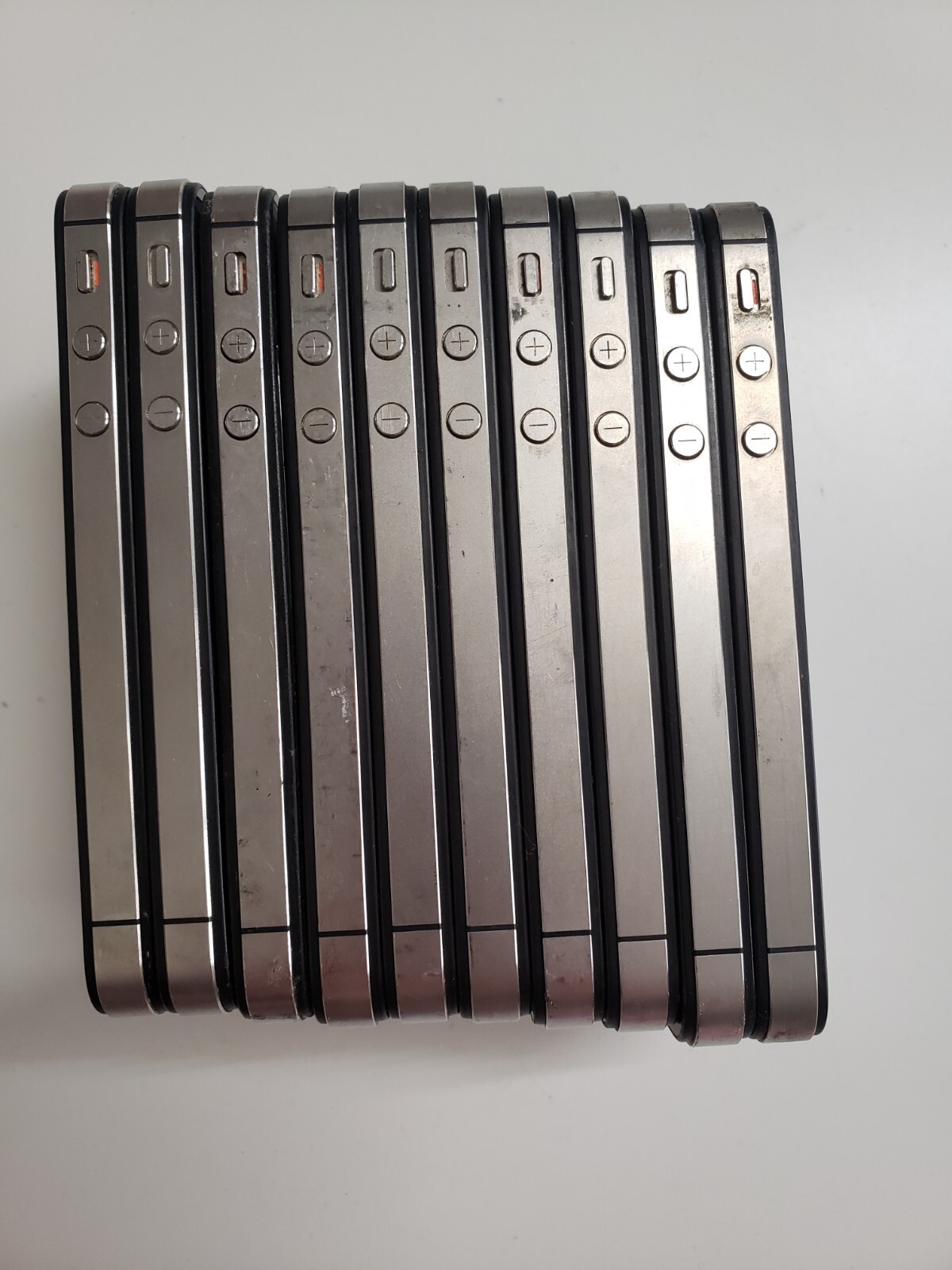 Lot of 10 Apple iPhone 4S A1387 16GB Black ( AT&T/ Verizon /OTA )