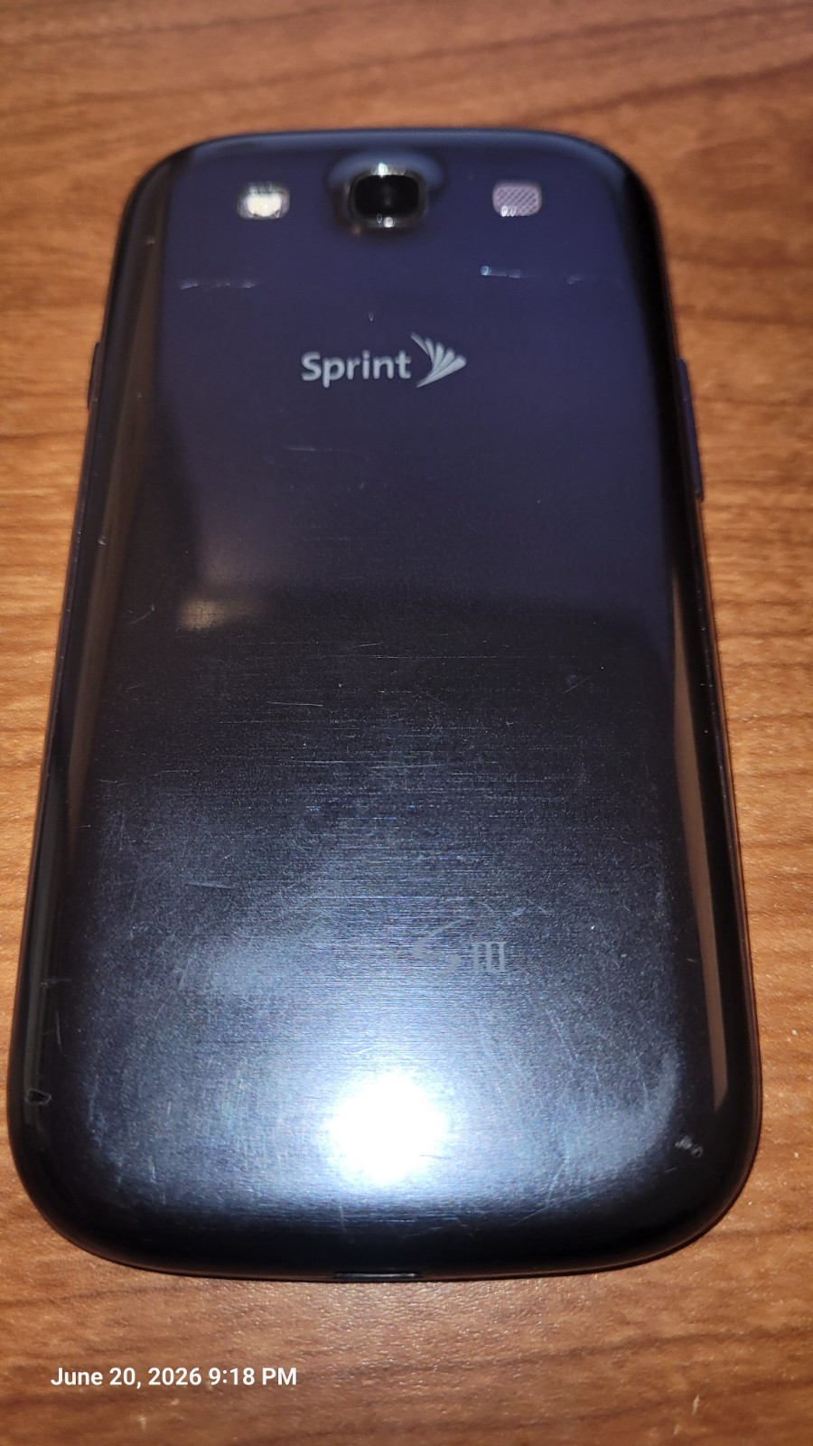 Samsung Galaxy S III (SPH-L710) Sprint, Black, 16GB, Works, Cracked Screen
