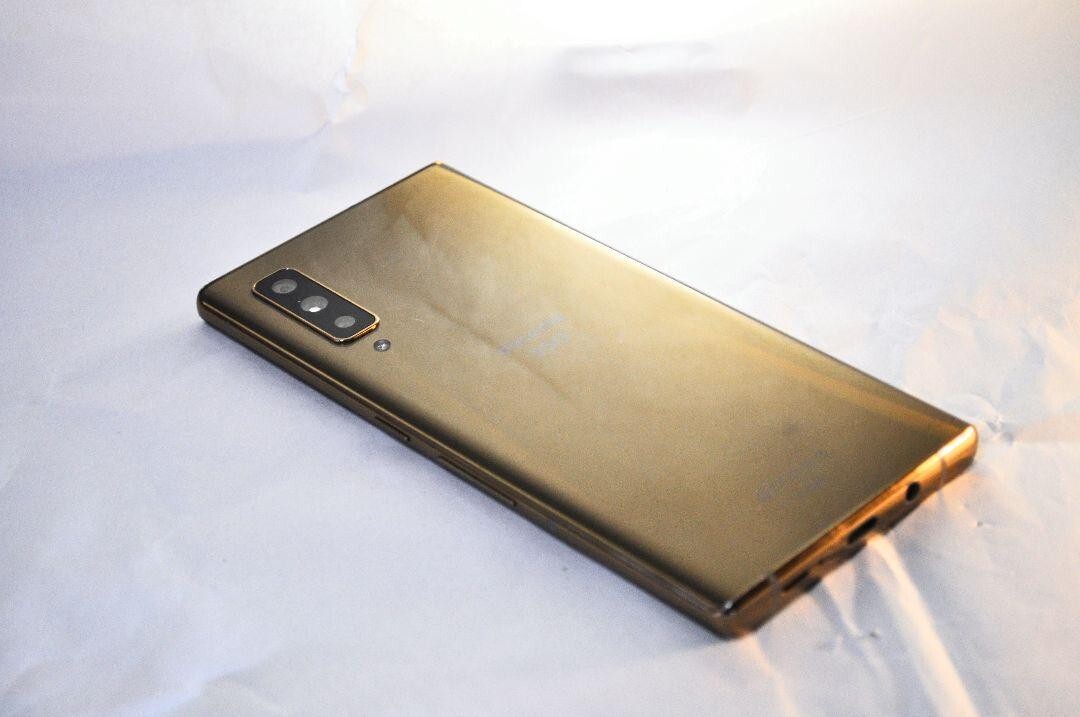 FUJITSU ARROWS NX9 ANDROID PHONE 5G UNLOCKED JAPAN GOLD F-52A Waterproof 128GB