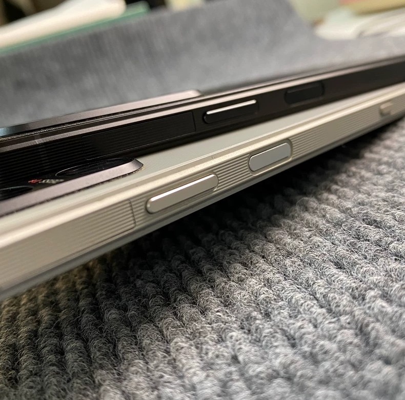 Sony Xperia 1 V 5G Qualcomm Snapdragon 8 Gen 2 Support microSDCC expansion