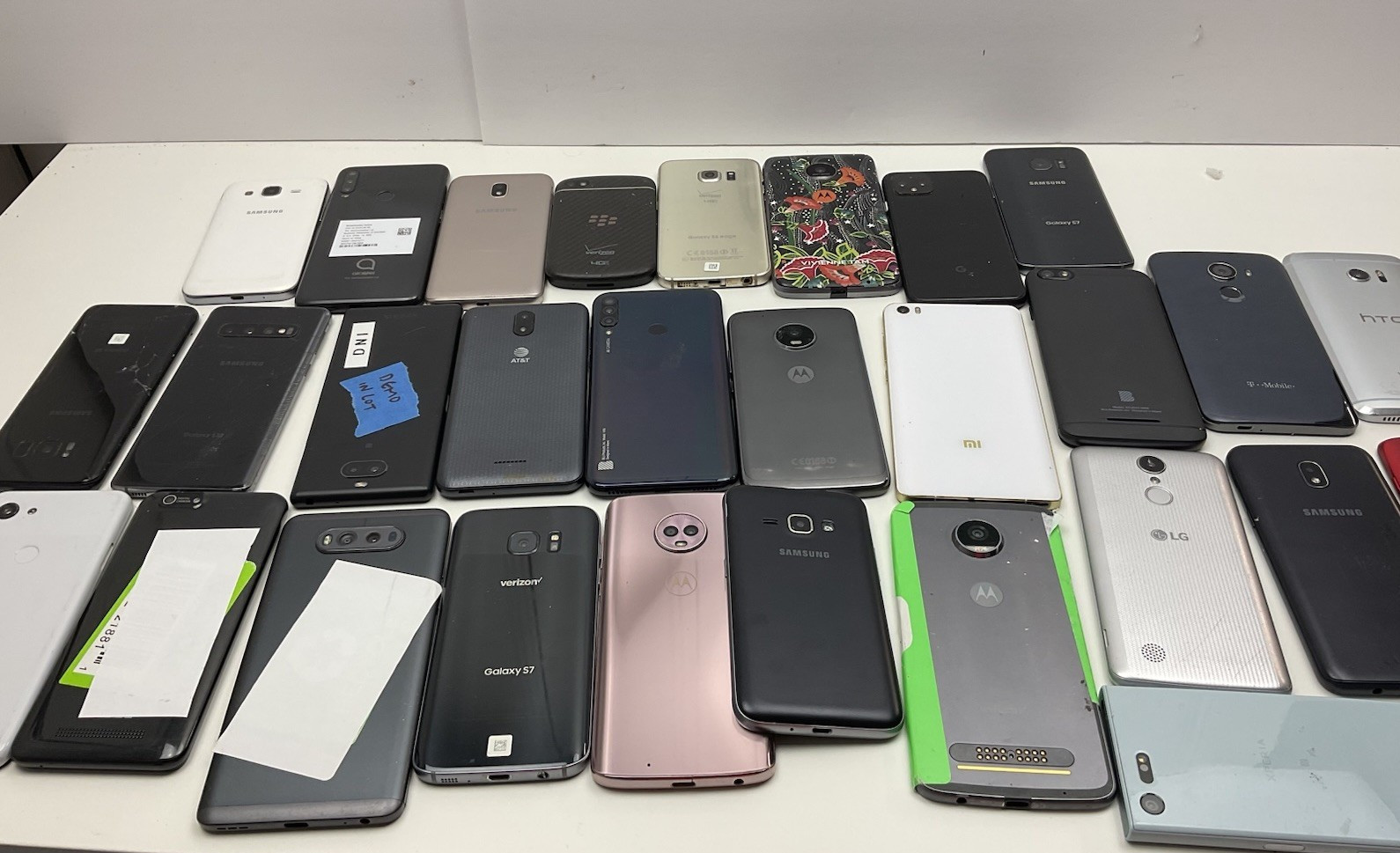 Lot of x30 Android Smartphones for Parts or Repair AS IS Untested