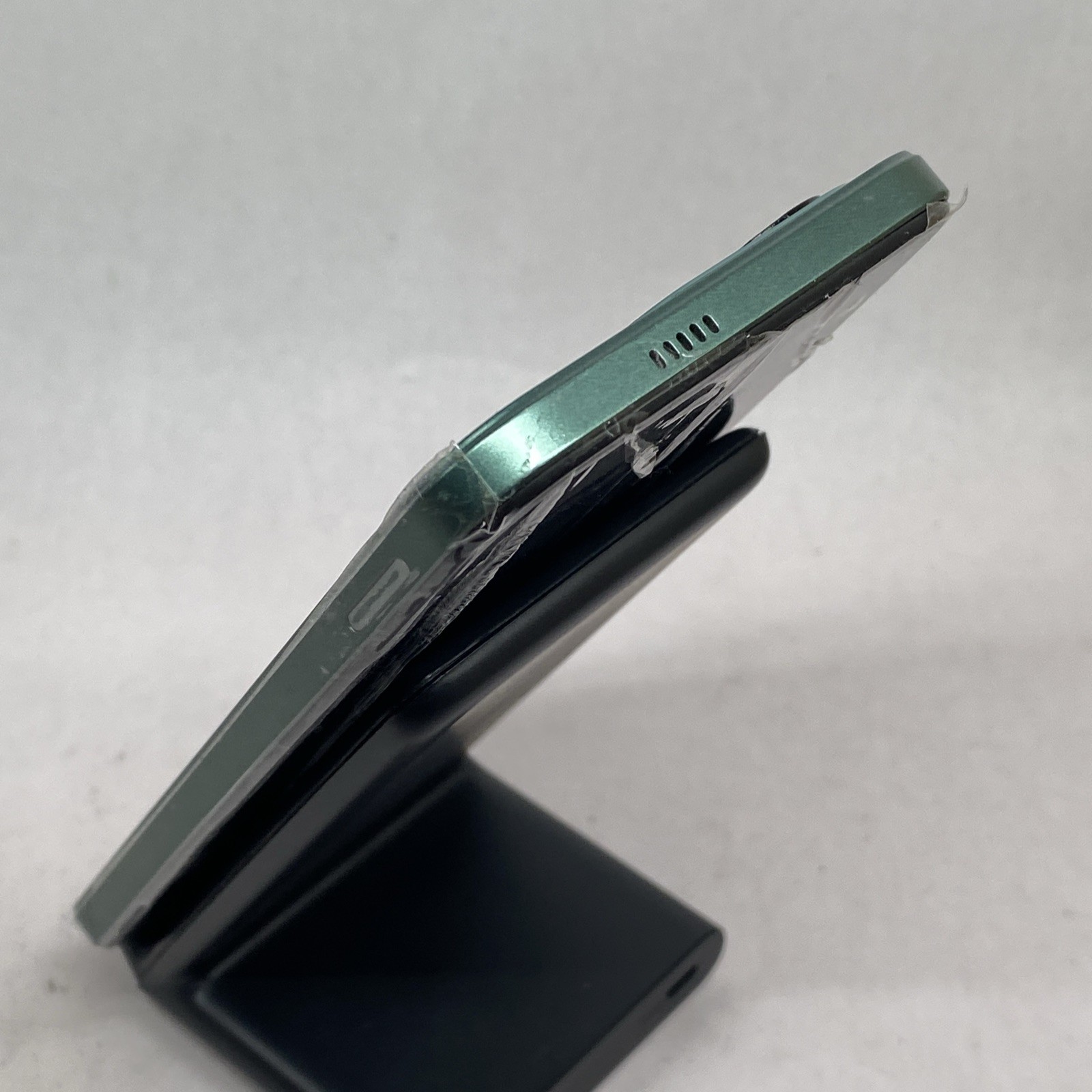 BLU G65L 128GB Factory Unlocked G1130WW 6.7″ Green READ