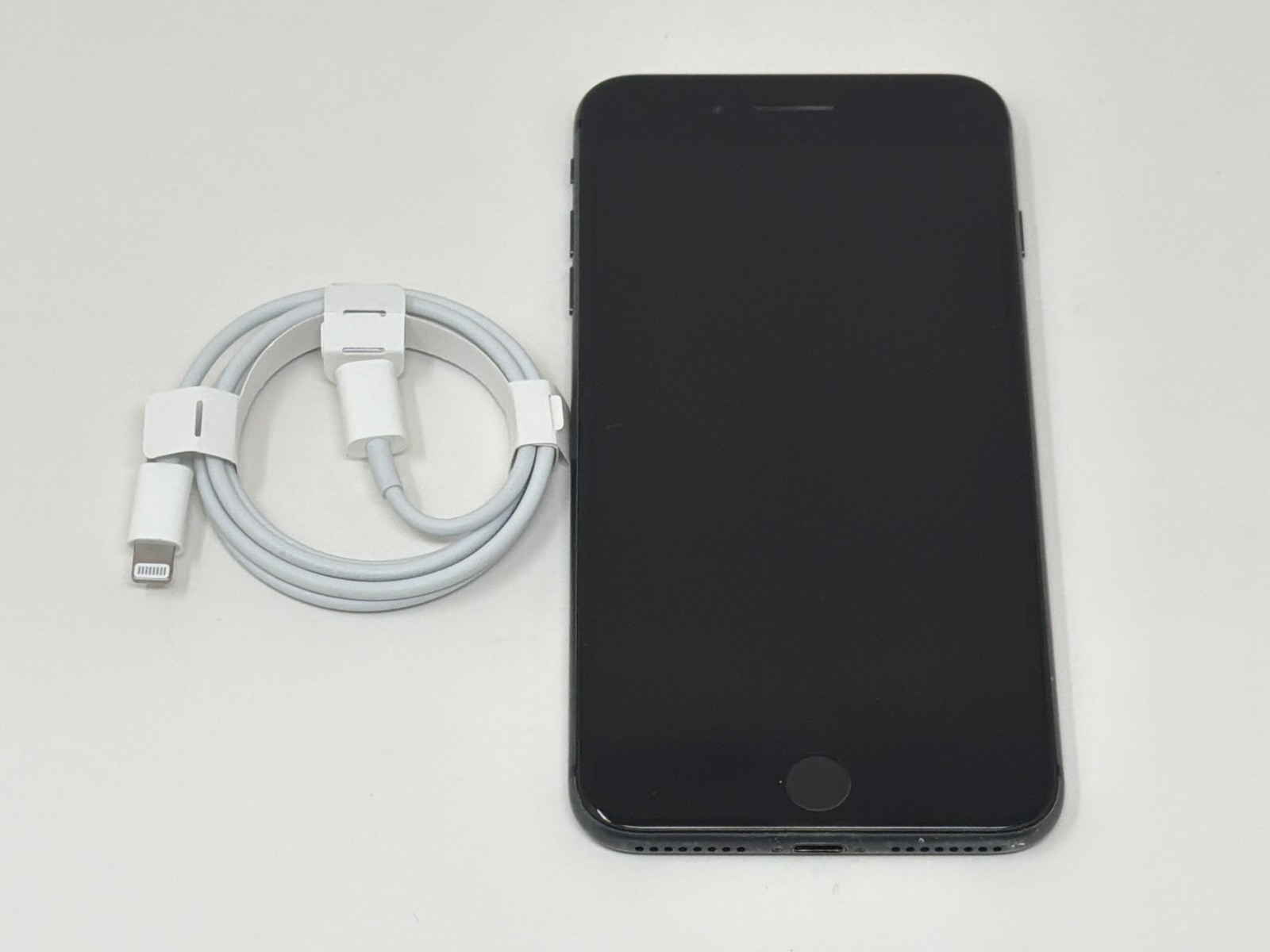 Apple iPhone 8 Plus 64GB Unlocked GSM A1897 Space Gray Good BH under 80%