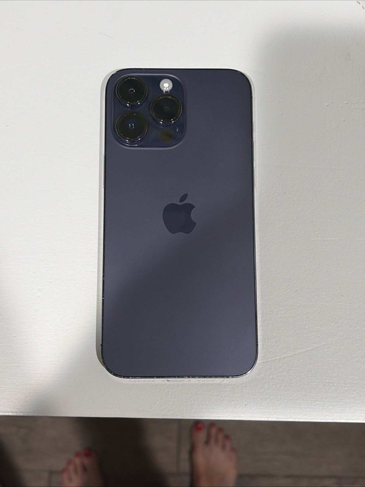Apple iPhone 14 Pro Max 128GB Deep Purple (Unlocked) CRACKED SCREEN