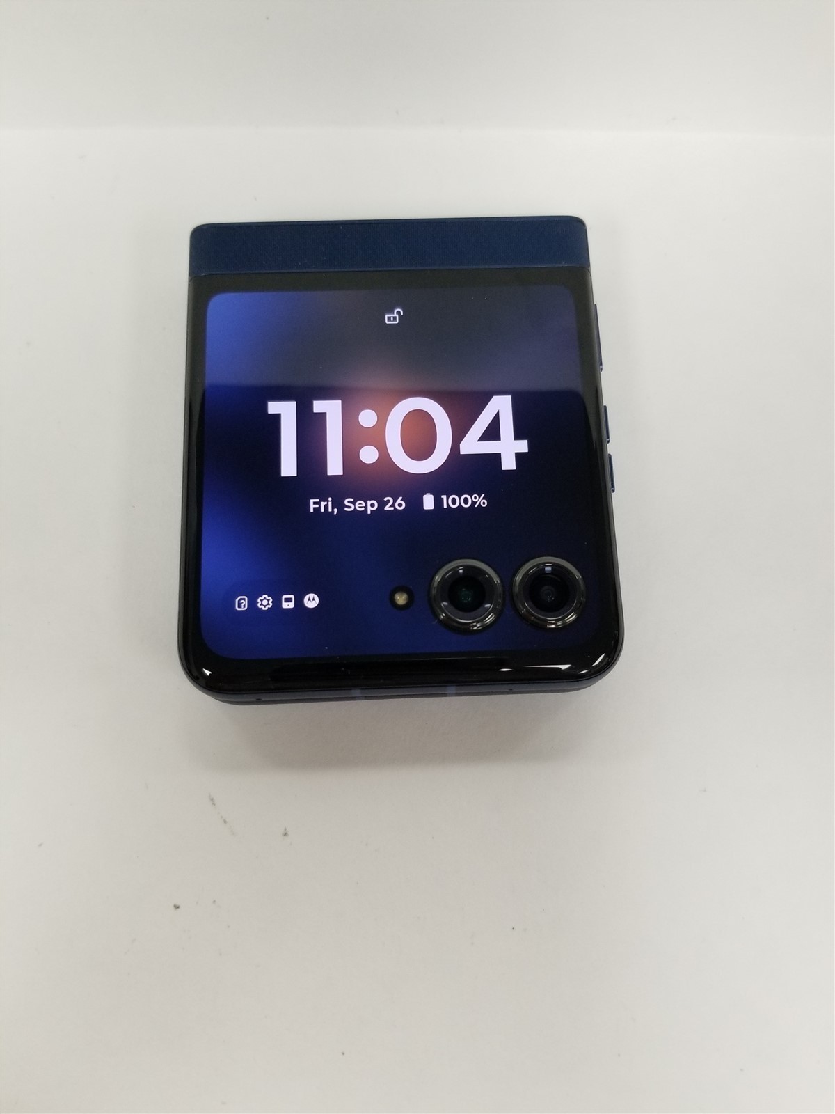 Motorola Razr 2025 256GB Blue XT2553-3 (Dish Wireless) Fully Functional DG6383