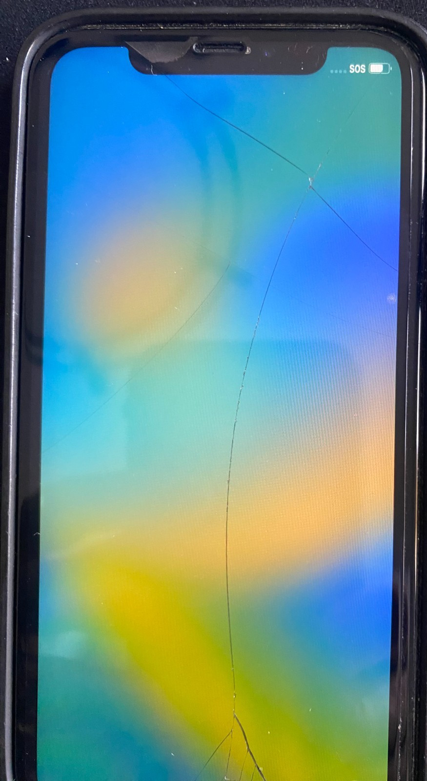 Apple iPhone XR 64GB Black Unlocked – Functions Normal – Screen has Cracks