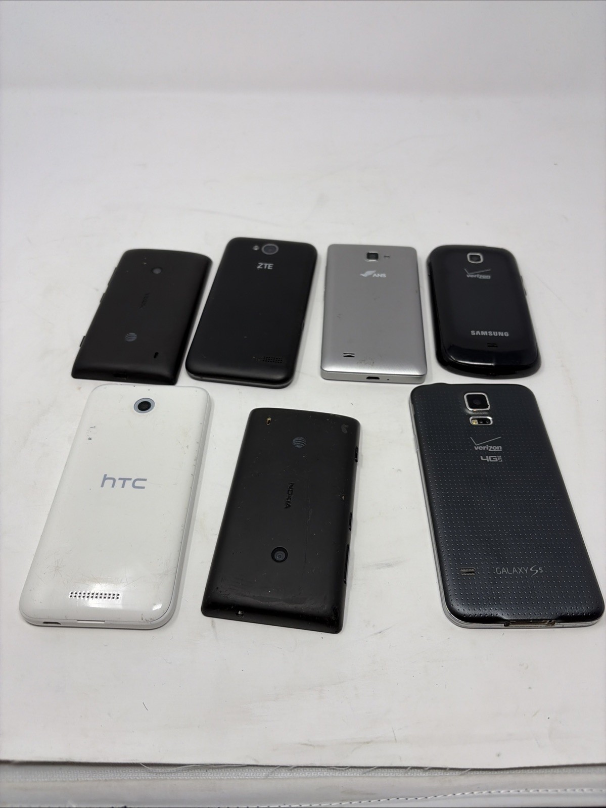 Lot of 7 Android / Windows Phones Untested For Parts / Repair