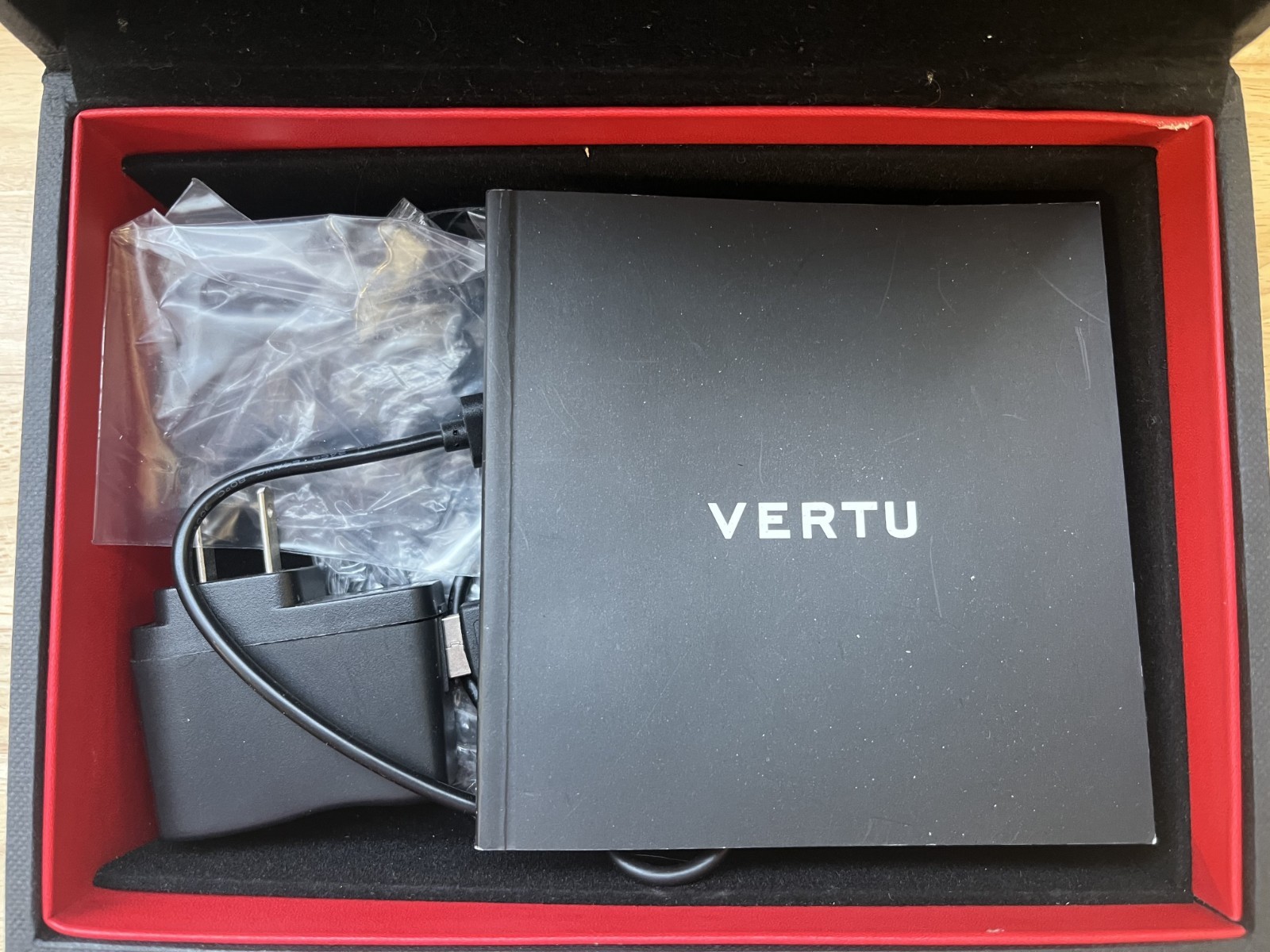 VERTU S-000168 RM-266V Luxury Mobile Phone Black & Grey – Accessories Included