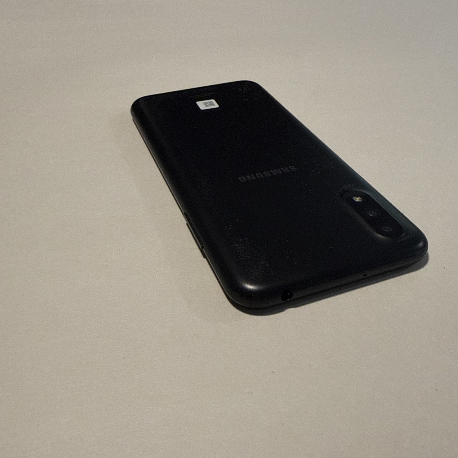 Samsung Galaxy A01 16gb Black SM-A015V (Unlocked) Mint Screen B+ Grade