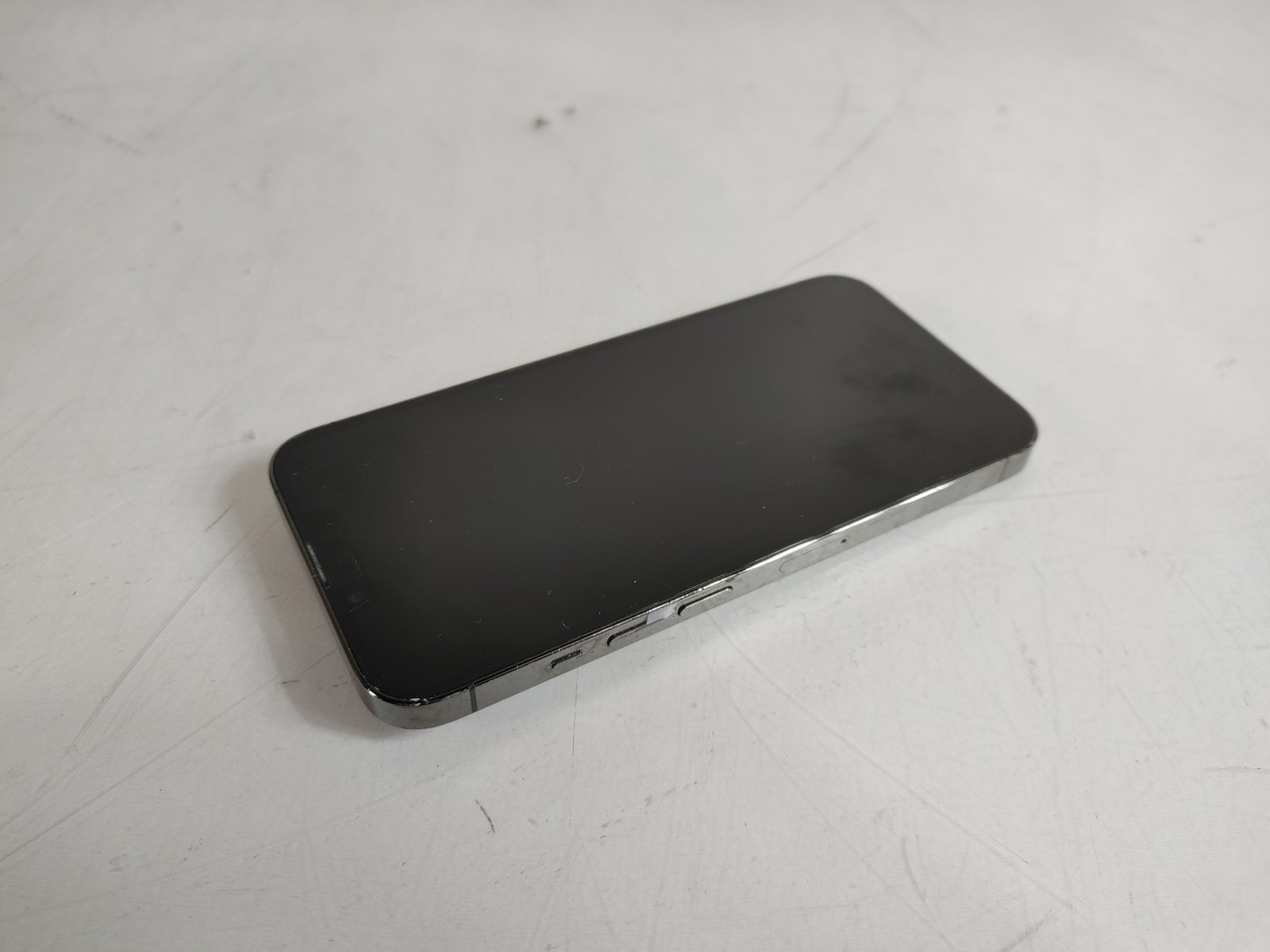 Apple iPhone 13 Pro A2483 128 GB iOS 26.3.1 (Wi-Fi + 5G) Unlocked For Parts