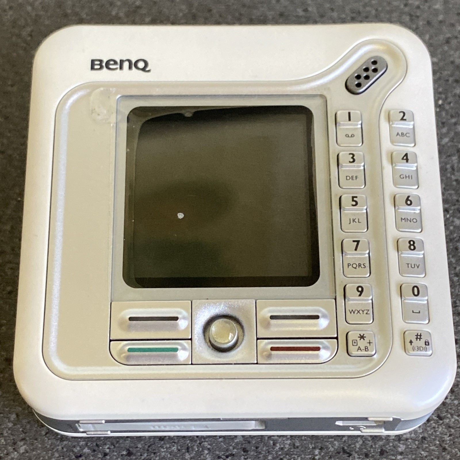 Rare Collectors BenQ Z2 GSM Siemens Mobile Cell Phone In Immaculate Condition