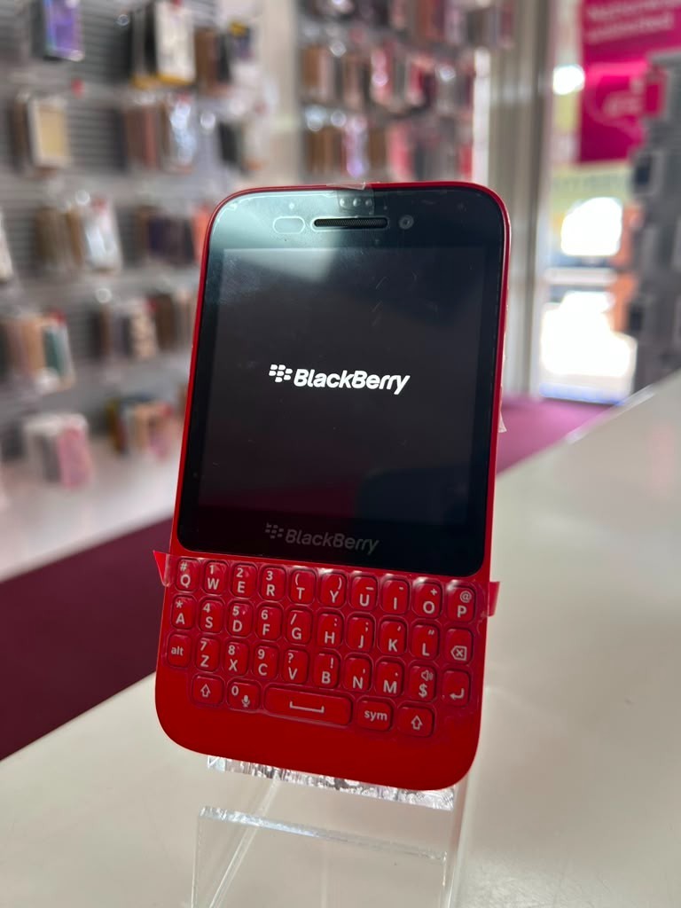 BlackBerry Q5 – Used – QWERTY
