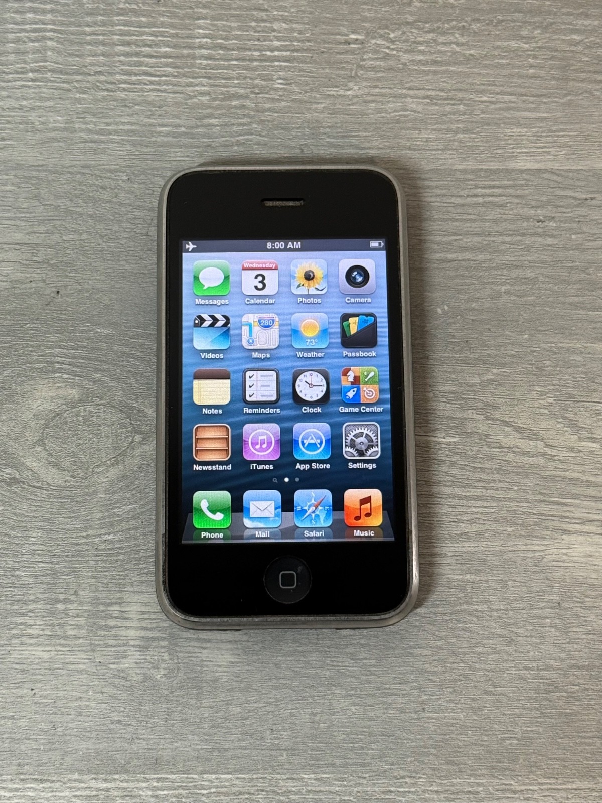 Apple iPhone 3GS – 8GB 16GB 32GB – Unlocked AT&T – All Colors A1303