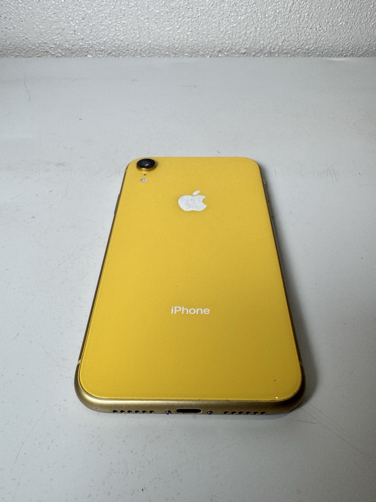 Apple iPhone XR 64GB Yellow Unlocked