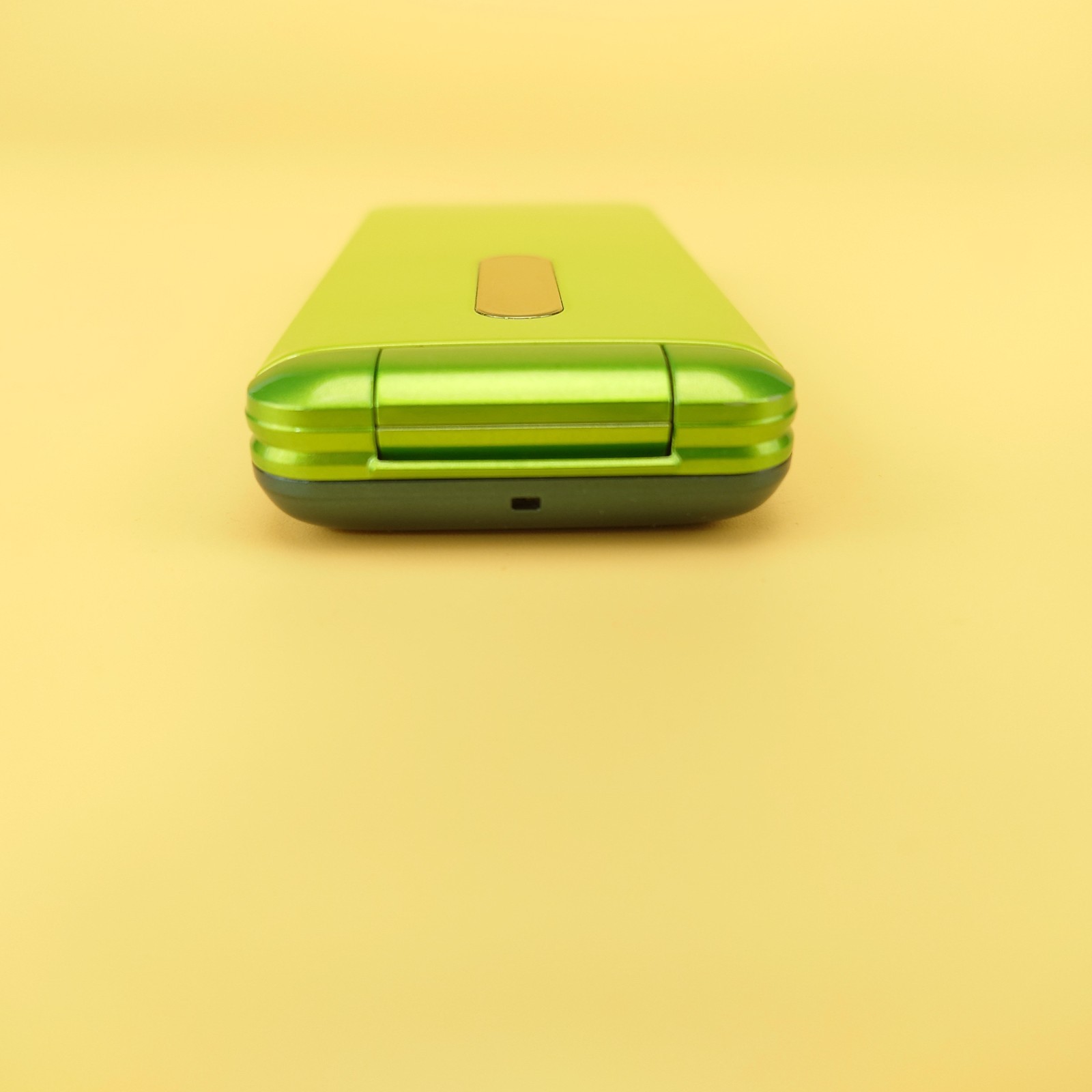 Kyocera KYF31 GRATINA 4G Unclocked Android Flip Feature Phone Green Tested
