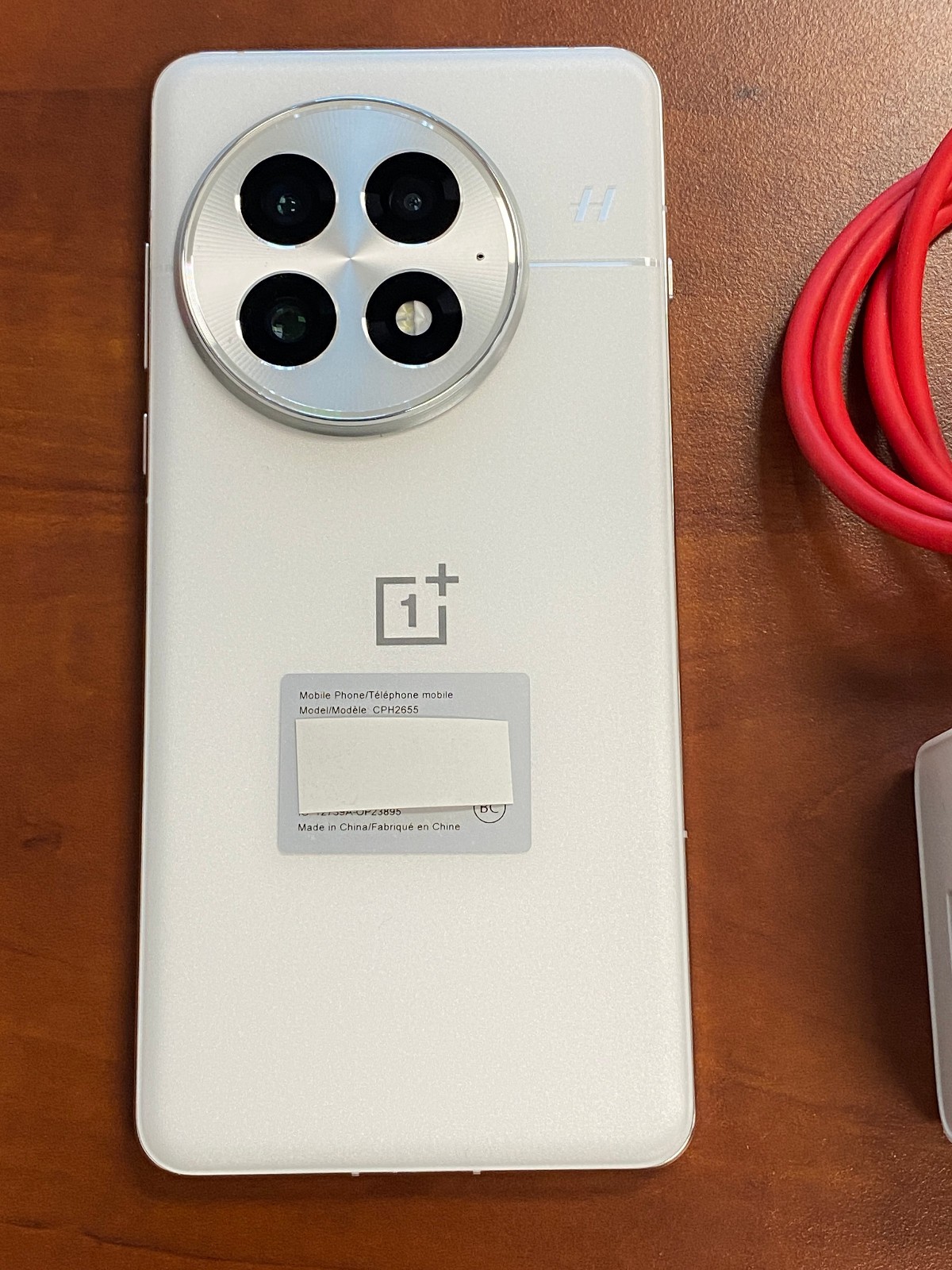 OnePlus 13 – 16GB +512 GB – Unlocked – US version (Open Box)