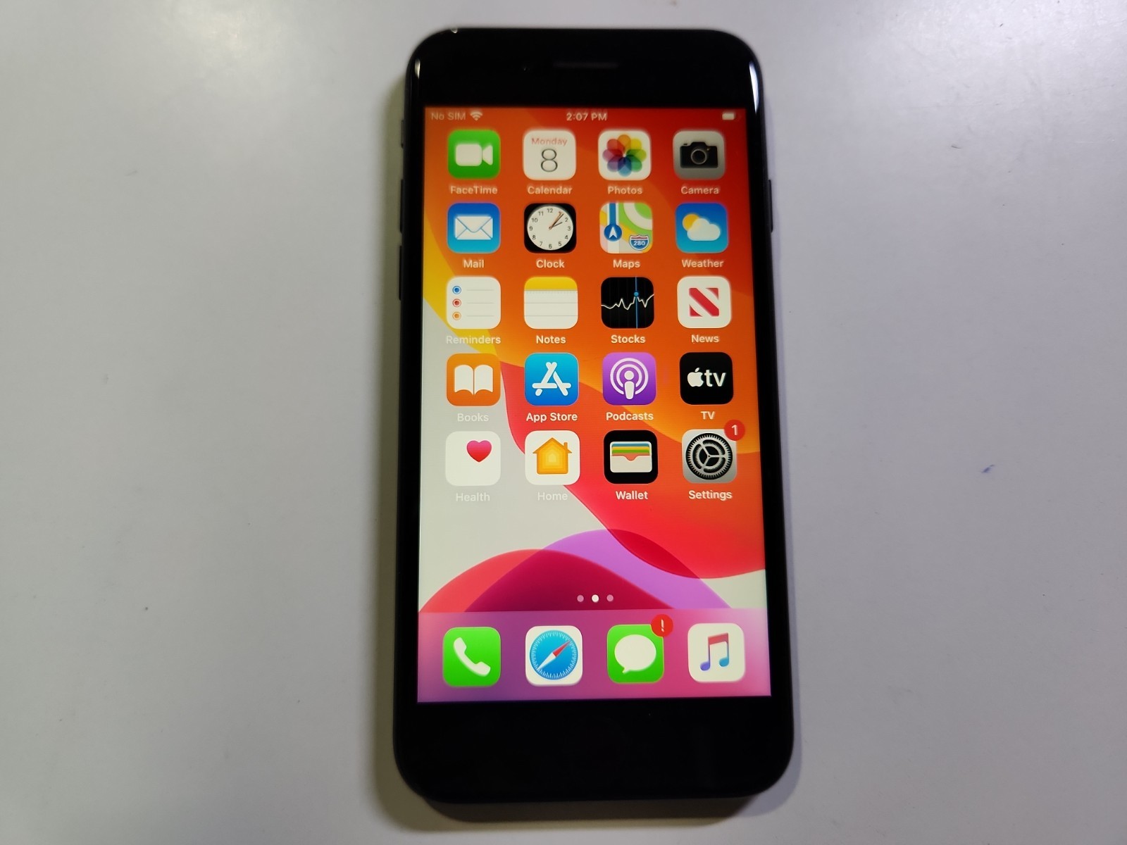 Apple iPhone SE 2nd Gen A2275 64GB Unlocked Clean IMEI BH=83% *RARE* iOS 13.7