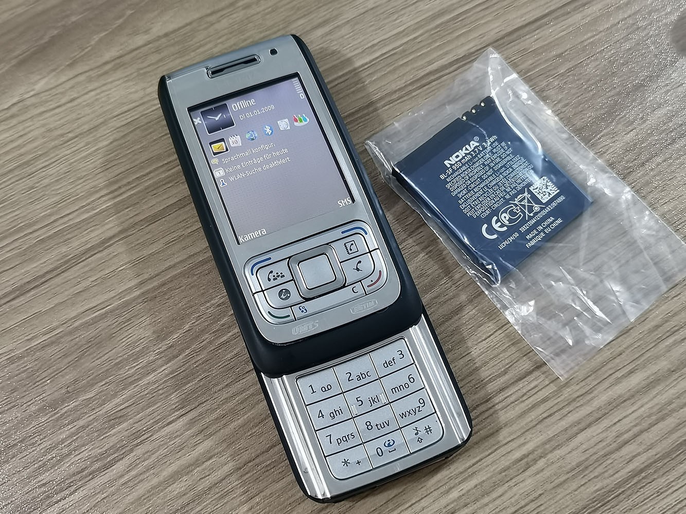 Nokia E65 – 64 MB – Unlocked – GSM – 2G 3G – Classic Slider Phone