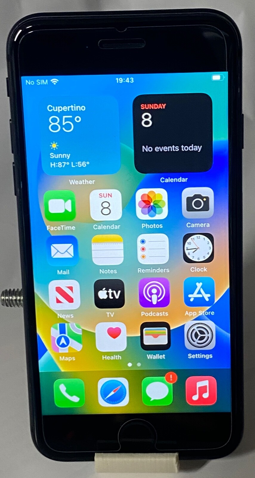 Apple iPhone 8 – 64GB – Space Gray (Unlocked) – Minor Repairs, Read Description
