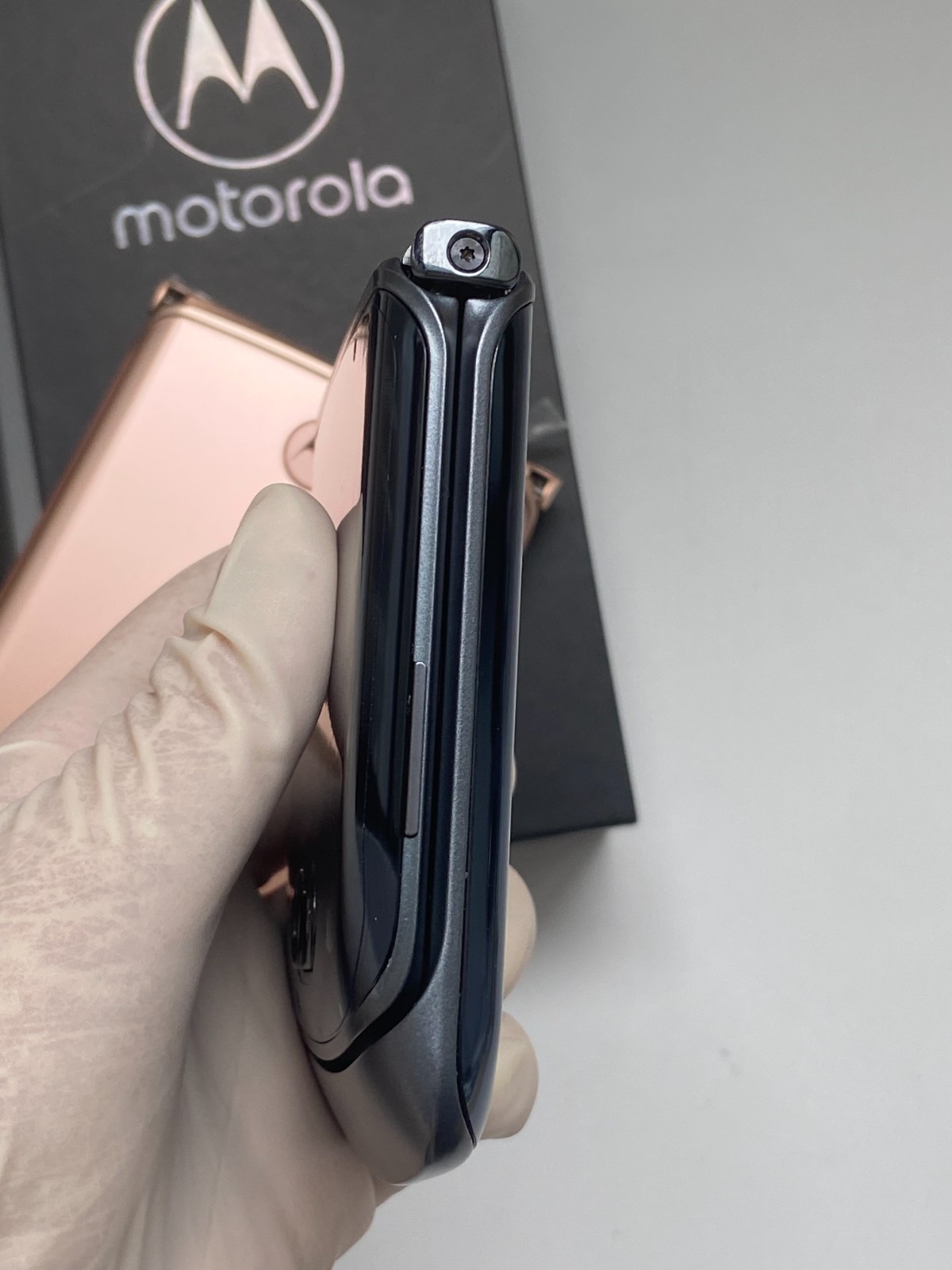 Motorola Moto Razr 5G 2020 XT2071 256GB Unlocked Android Smartphone