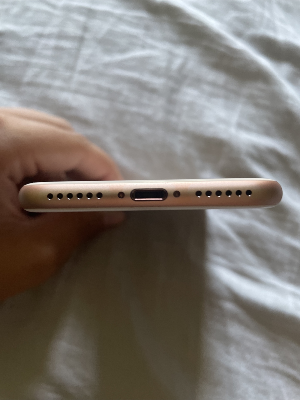Excellent Condition Apple iPhone 8 – 64GB – Gold (AT&T) A1905 (GSM)