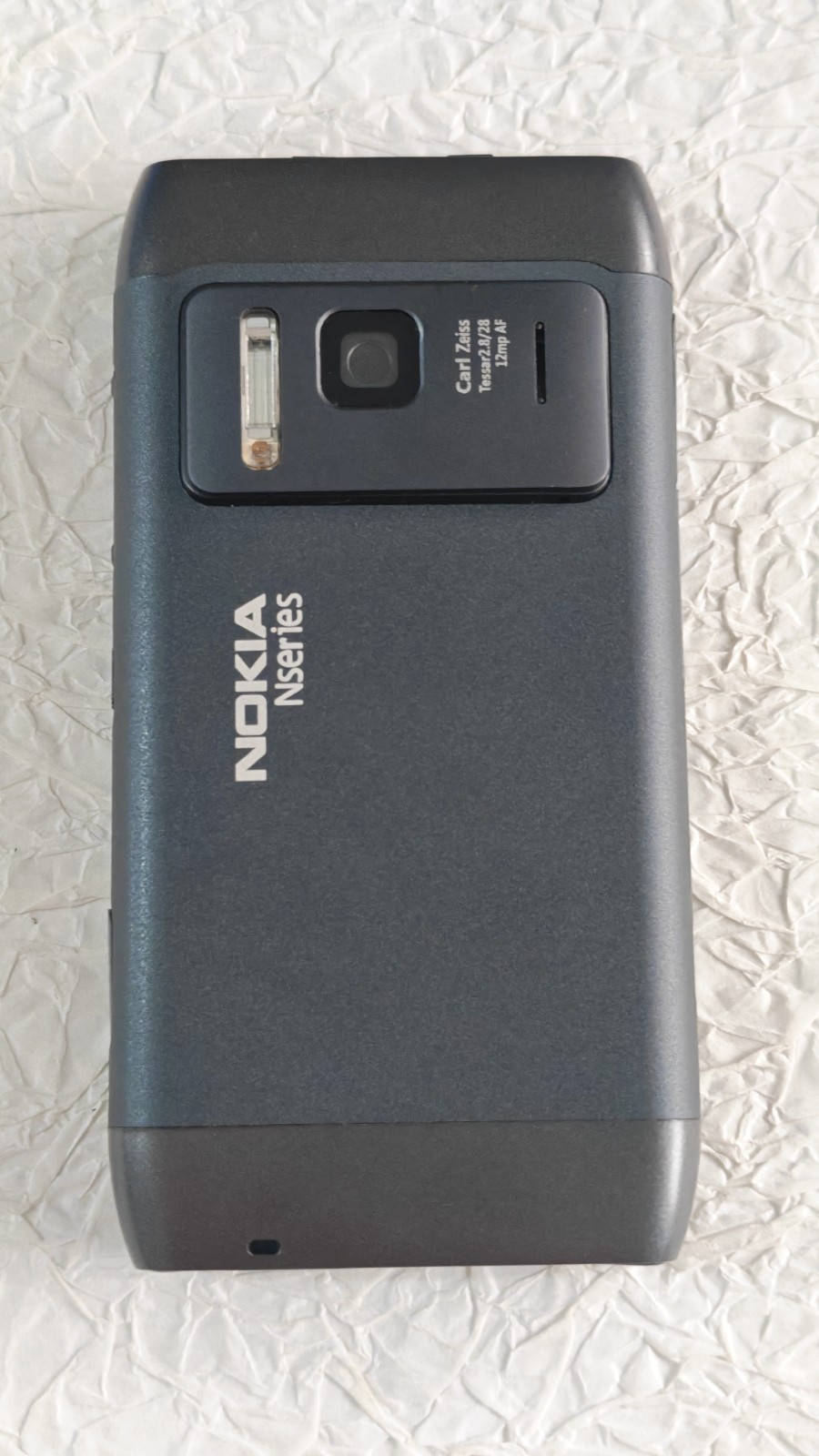 Nokia N8 Series N8-00 3G Unlocked Touchscreen 3.5″ 16GB Smartphone Reboxed