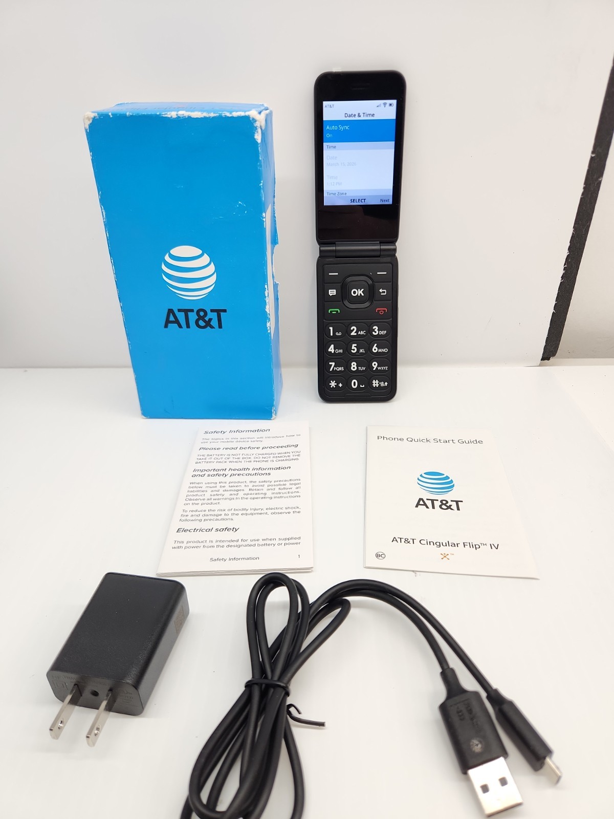NEW AT&T FLIP IV U102AA 4G LTE AT&T SIM CARD INCLUDED! Read Description