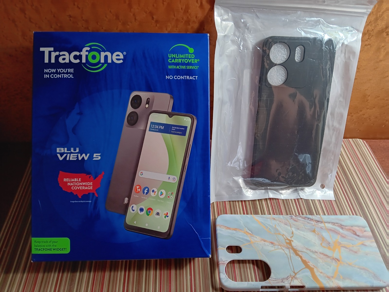 New. Tracfone BLU View 5 64GB W/ $125 1 year Service Prepaid Plan Bundle New