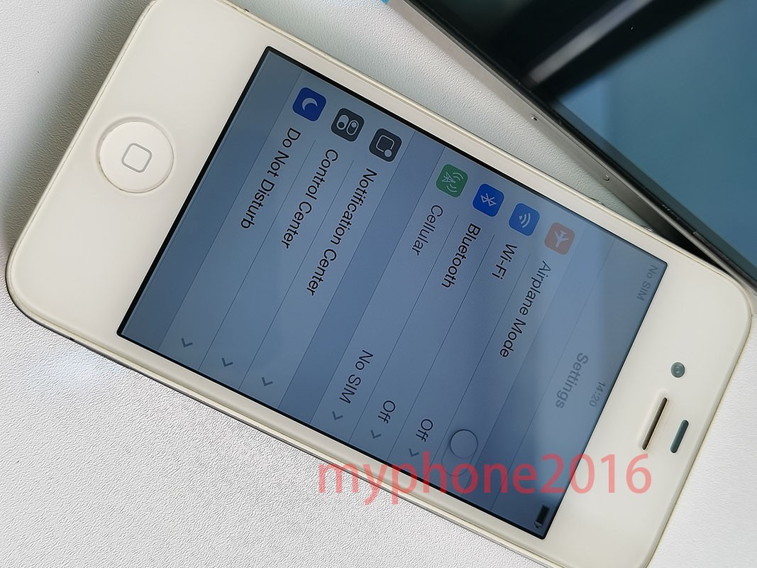 Apple iPhone 4 – 8GB/16GB/32GB storage – iOS 7 – Smartphone – Unlocked